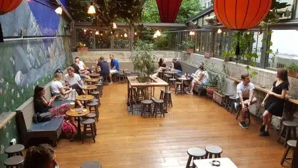 Kadıköy Gece Hayatı: Arkaoda